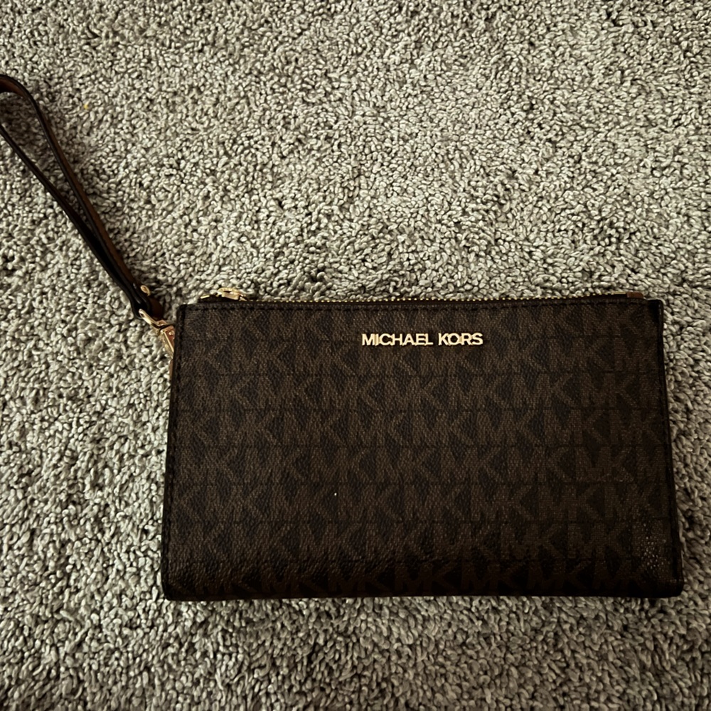 Michael Kors Double Zip Wristlet & Wallet